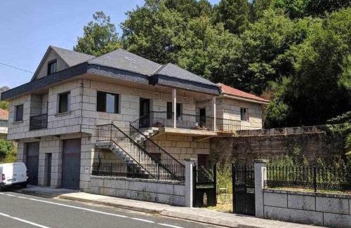 Entrimo Maison | Casa Ourense Guxinde