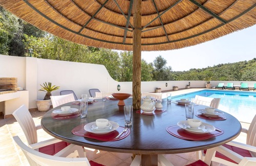 Poco Partido Villa | Casa Ouriços, grande piscine, barbecue, plage à pied