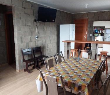 Balneario Arroio do Silva Maison | Casa para temporada em Arroio do Silva a 900m do mar