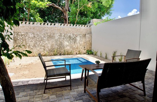 Merida Maison | Casa Pavo Real Fully air-conditioned 2-bedroom house 350MB/S with cozy pool