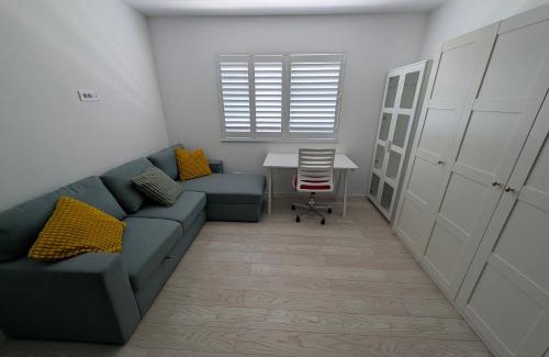 Miroslava Villa | Casa Pax