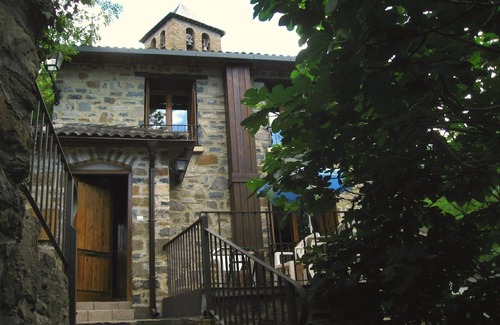 Torla Cottage | Maison confortable pour 4 personnes. Terrasse et cheminée