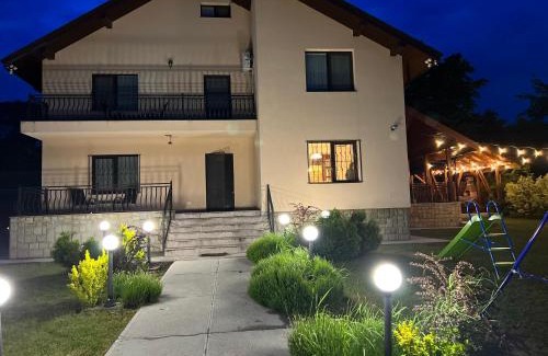Barnova Maison | Casa Petra