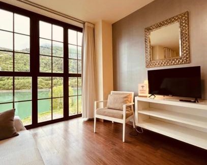 Lanuza Appartement | CASA PIXURRI en Lanuza compuesta de 5 apartamentos turísticos en casona pirenaica, a 10 minutos de las ESTACIONES de ESQUÍ de FORMIGAL-PANTICOSA
