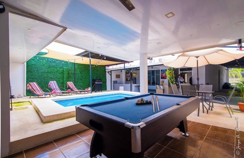 Barrio Santa Lucia Maison | Casa Plata | 1 Block away: Clubs, Restos & Beach