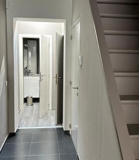 Fontaine-l'Eveque Appartement | Casa Polizzi - Maison entière