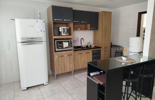 Alto Ribeirao Leste Maison | Casa próximo a Praia Morro das Pedras e Aeroporto com garagem para 2 carros