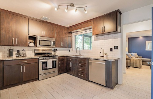 Chandler Maison | Casa Puerta Azul - Best Location!