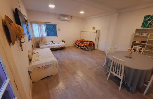 La Union Maison | Casa quinta con gran parque, pileta y parrilla a 15 min del aeropuerto