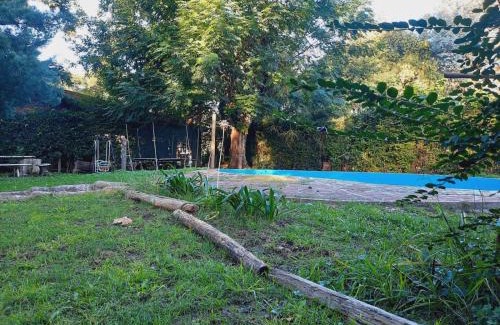 La Union Maison | Casa quinta con gran parque, pileta y parrilla a 15 min del aeropuerto