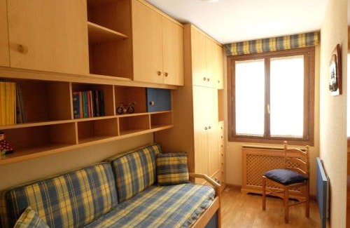 Biescas Chalet De Ski | Casa rústica familiar en los Pirineos