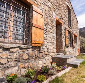 Arseguel Chalet De Ski | Casa rústica la Borda de la Munda.