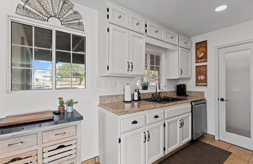 Waddell Maison | Casa Ranchito lil bit country