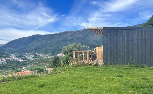 Manteigas Cabine | Casa Raposa Lodges - Terrace Mountain View