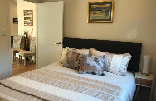 Porirua Maison | Casa Riveria