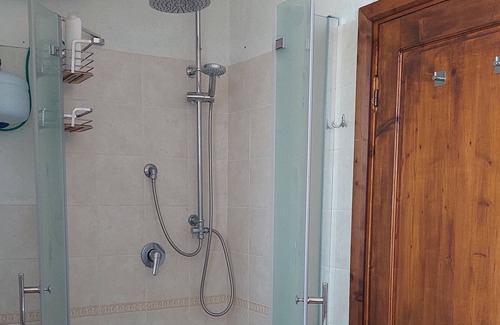 Serole Maison | Casa Rocchino met Zwembad en Panoramisch Uitzicht 8+2 Pers. Hond Welkom