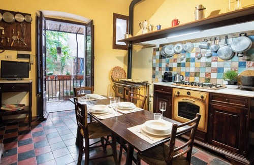 Iglesias Historic Centre Appartement | Casa Rodriguez - Three Bedroom Apartment, Sleeps 6