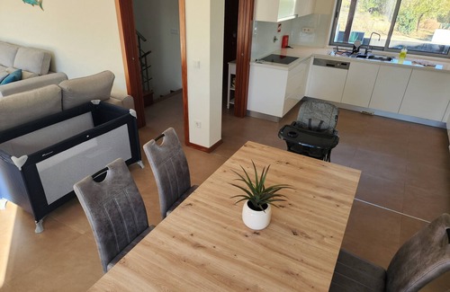 Alcantarilha Maison | CASA ROGEL: PRIVATE HEATED POOL, GAMES, WIFI, WALK TO TOWN, 5 MIN DRIVE TO BEACH