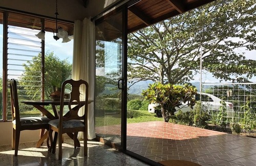 Escobal Maison | Casa Romantica @ Vistas Guacimo