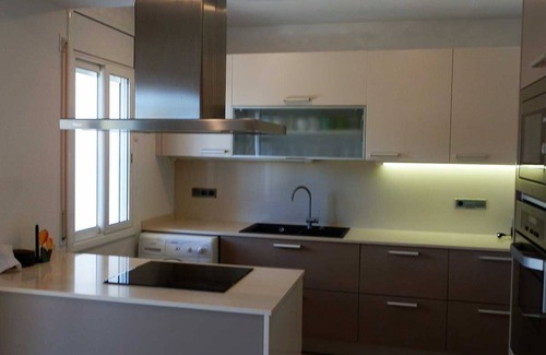 Costa Dorada Maison | CASA ROUES DORADES,Idéal pour vos vacances,proche de la mer,wifi gratuit, CLIMATISATION EN OPTION, piscine privée,animeaux de compagnie autorisés,plage pour chiens
