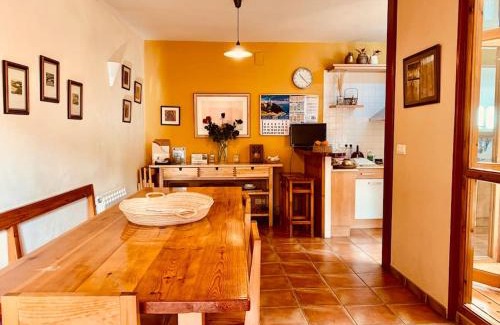 Vallejo de Sotoscueva Chalet De Ski | CASA RURAL. COVARACINO OJO GUAREÑA