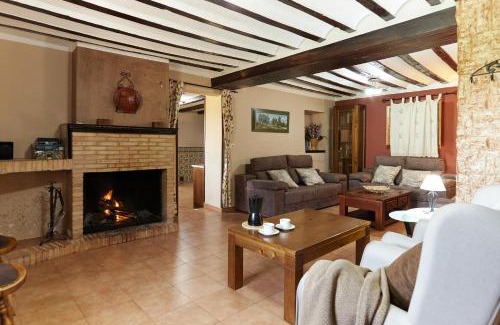 Iznatoraf Maison | Casa Rural Los Angostones