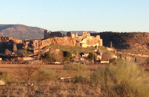 Zorita de los Canes Maison | Casa Rural con chimenea, piscina y vistas al río