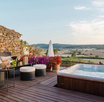 Pals Maison | Casa rural con jacuzzi en centro histórico de Pals