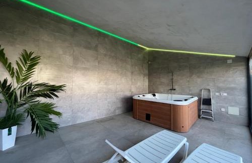 Estacion de Chinchilla Maison | Casa rural El Jacuzzi