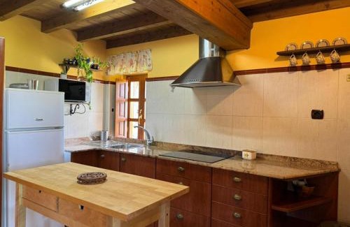 Riotuerto Chalet De Ski | Casa Rural El Salvijo