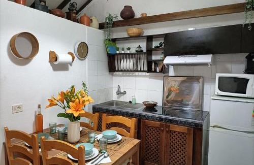 Agulo Maison | Casa rural en el Parque Nacional de Garajonay en la Isla de La Gomera, Alonso y Carmen