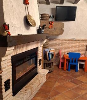 Horche Appartement | Casa Rural LA BODEGA, ofrece cata de vino gratis