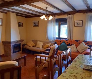 Navalguijo Maison | Casa Rural La Cerra