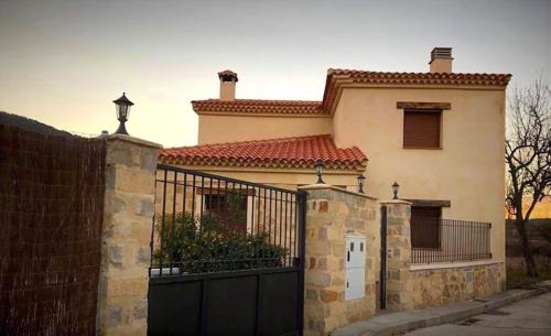 Una Maison | Casa rural Laguna de Uña