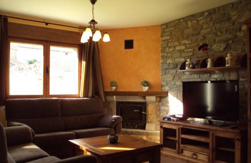 Jaca Maison | Casa Rural O Fraginal