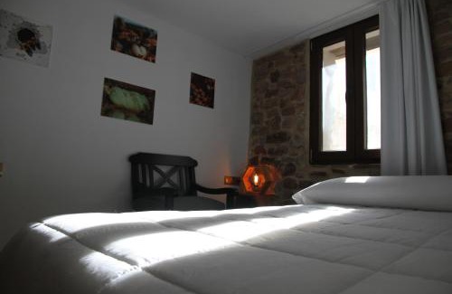 Chovar Maison | Casa rural rústica "EL COLMENAR" para parejas, familias o amigos a la montaña