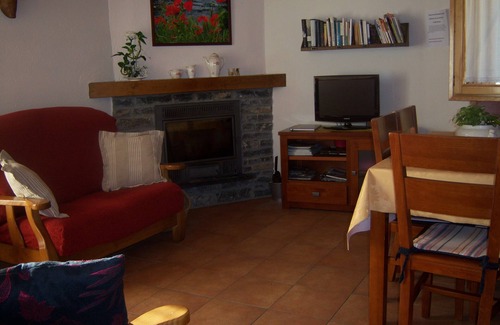 Sort Cottage | Casa Rural Rogel (location complète) pour 7 personnes à Llessui-Sort- Pirineos