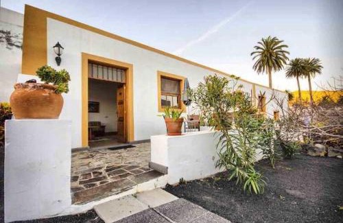 Haria Maison | Casa Rural Villa Lola Y Juan
