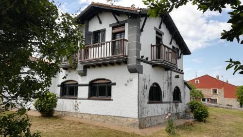 Poo Maison | Casa Rural Villa Luisa
