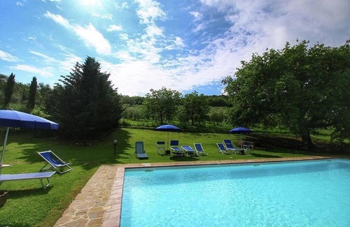Castiglione d'Orcia Maison | Casa Salvia F: Un appartement dans le style caractéristique de la campagne toscane.