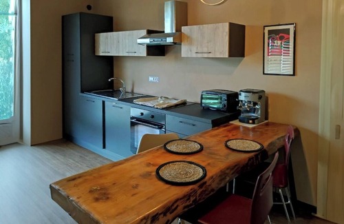 Castelnuovo Calcea Appartement | Casa San Rocco-piscina con vista sulle colline
