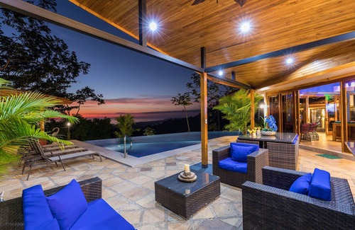 Savegre Maison | Casa Sea Breeze- Luxury OceanView Estate+50' Infinity Pool on 100 Acres