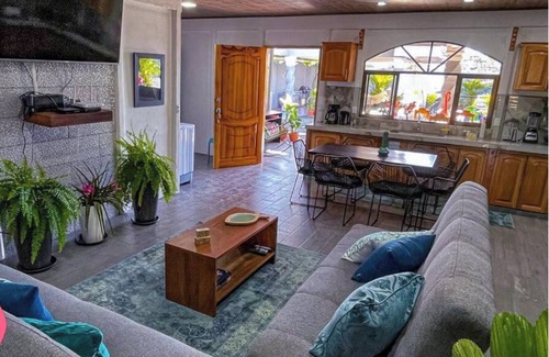 Uvita Maison | Kalamata House Uvita