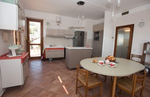 Solonghello Villa | Casa Serena - Villa rétro / classique unique dans la région viticole près de Milan Terrace View