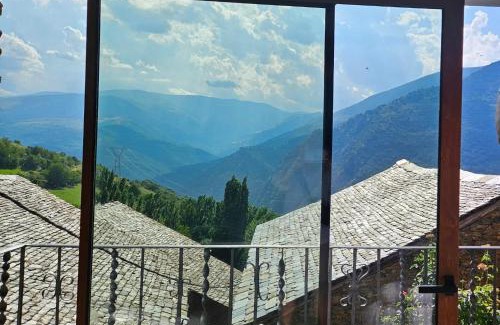 Roni Maison | Casa Sinera - L'Amfitriona