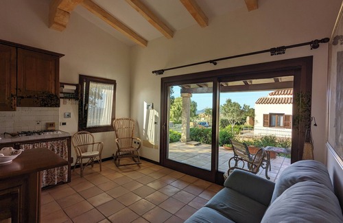 Porto San Paolo Maison | Casa Singola Immersa nel Verde con Vista Mare
