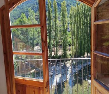 Baix Pallars Appartement | casa sobre rio Noguera Pallaresa
