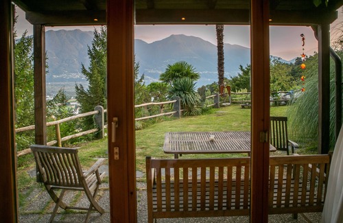 Tenero-Contra Appartement | Casa Soleil Apartment Rosa Rossa with magnificent lake view, with dog welcome