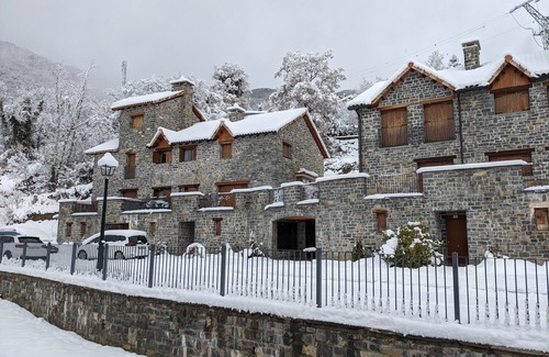 Gavin Maison | Casa Sonxu - The Pyrenees at your feet