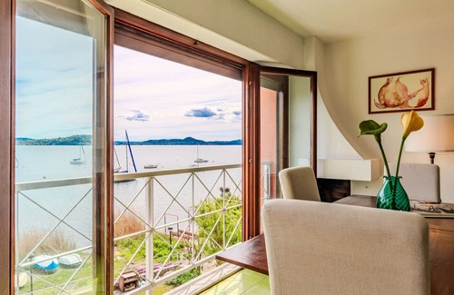 Monvalle Appartement | Casa sul lago di Lea by Interhome